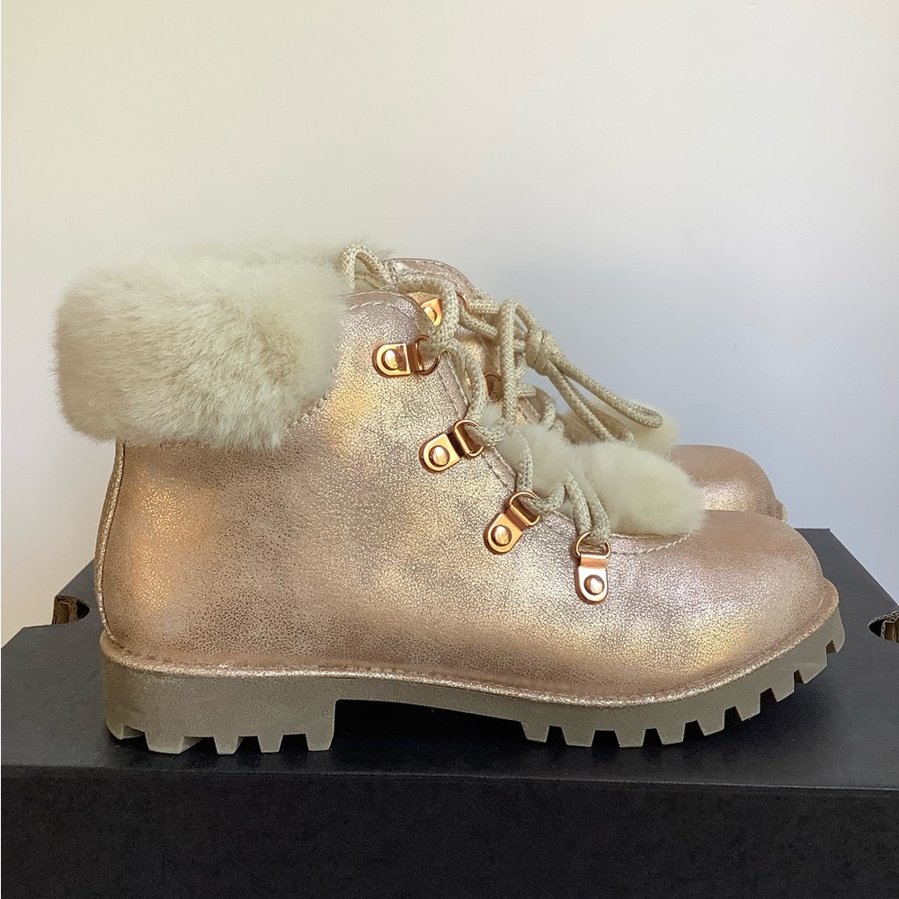 Like New Girls Boots